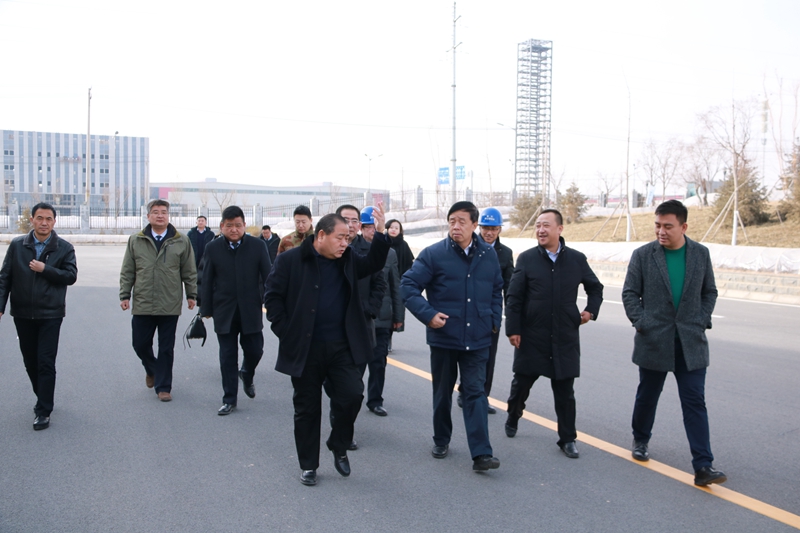 蘭州市委常委、統(tǒng)戰(zhàn)部部長咸大明一行參觀考察亞太集團新區(qū)項目